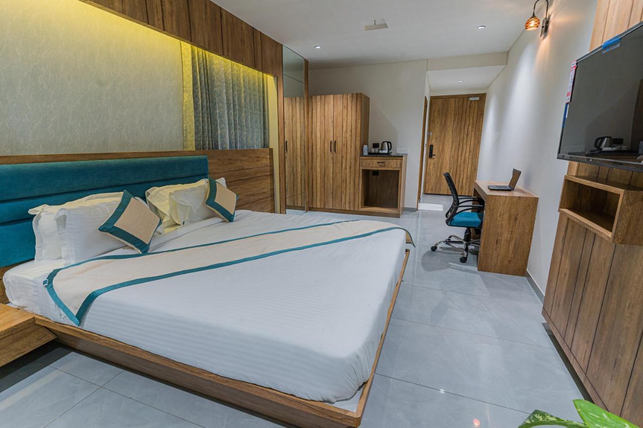 Hotel The Grand Heaven Gandhinagar Kültér fotó